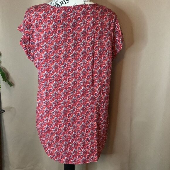 Pit to pit 21 length is 26 in the front and 27 1/2 in the. 9/1 - Picture 4 of 7